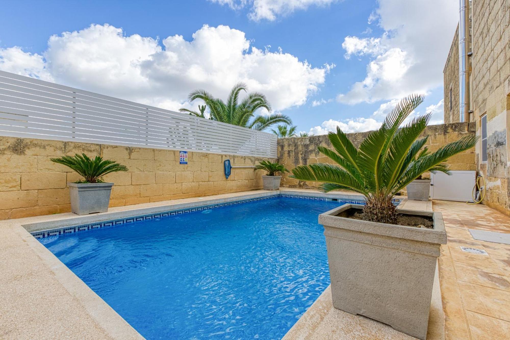 Girardu Holiday Home วิกตอเรีย ภายนอก รูปภาพ